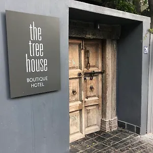 The Tree House Boutique By The Living Journey Collection ***** Kapstadt